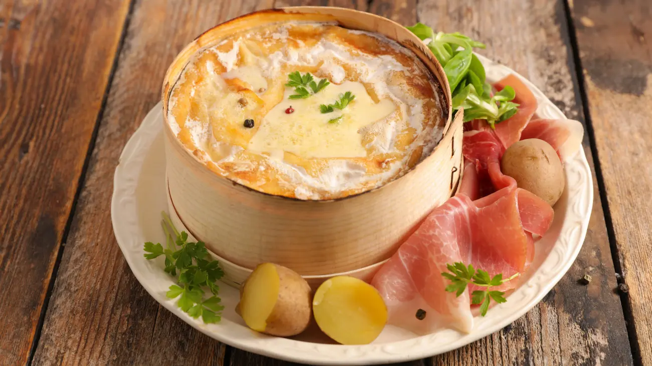 mont d'or et charcuterie