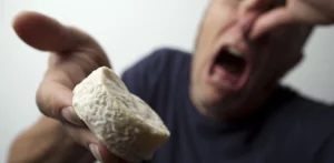 odeur de fromage forte